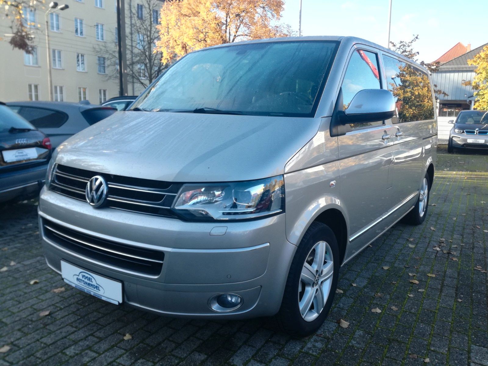 Volkswagen T5 Multivan 2.0 TDI DSG*BI-XENON*CAM*LEDER*NAVI*