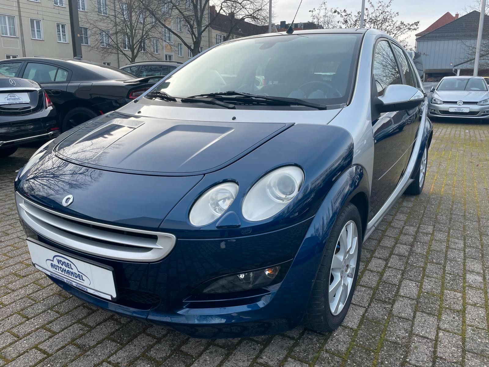 Smart ForFour*NAVI*AUTOMATIK*KLIMA*SITZHZG*SCHIEBEDACH