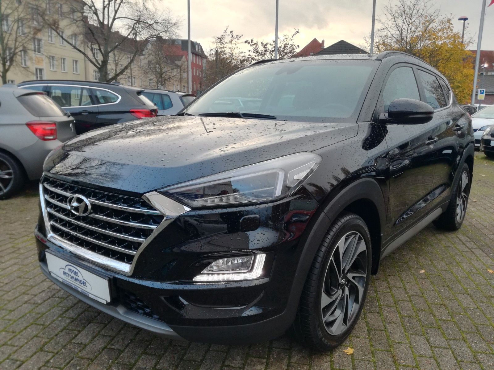Hyundai TUCSON 1.6 T-GDI Pure*AUT.*PANO*LED*ERST 17TKM*
