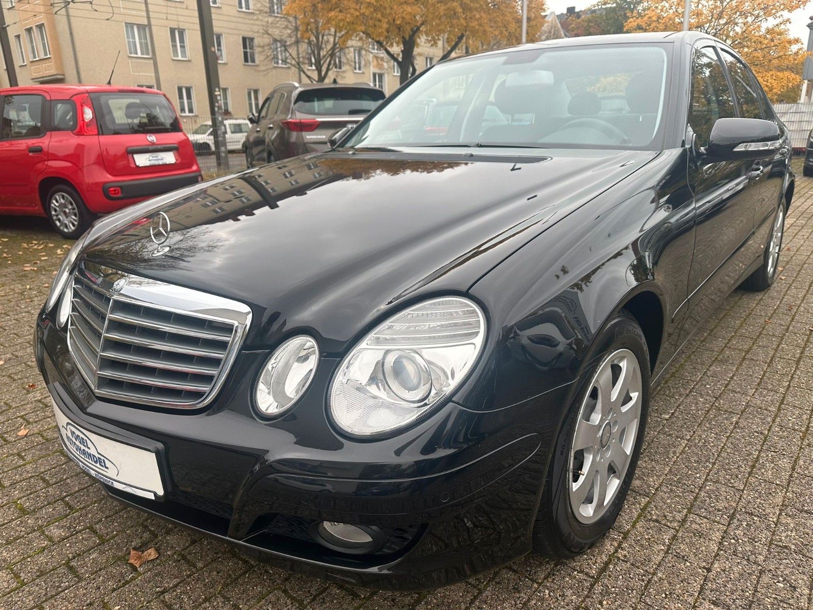 Mercedes-Benz E 200 Lim. Kompressor*SITZHZG*LM*KLIMAAUT*