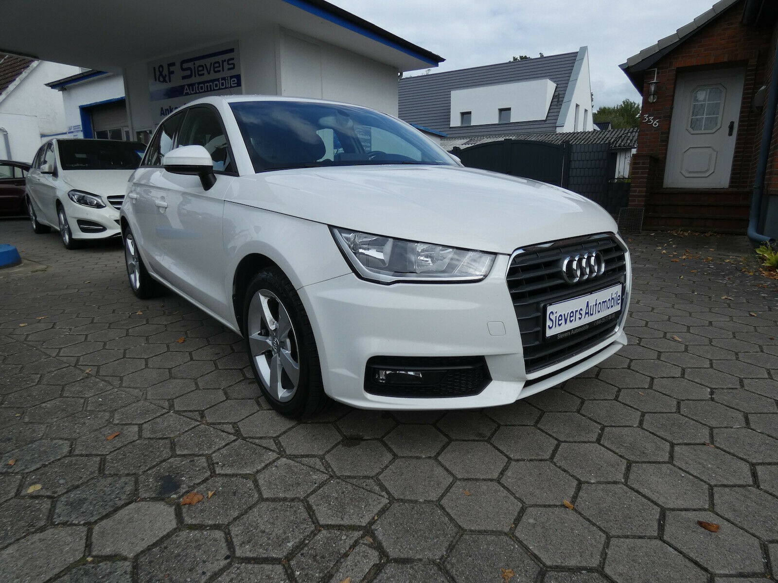 Audi A1 1,4 TDI Sportback Sport Klima Scheckheft