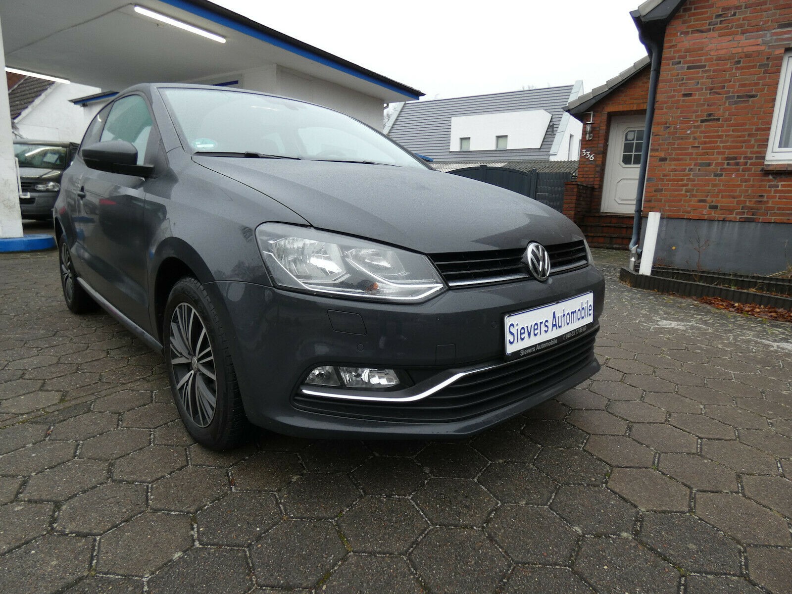 Volkswagen Polo 1,2 TSI Allstar Automatik Klima PDC Sitzh.