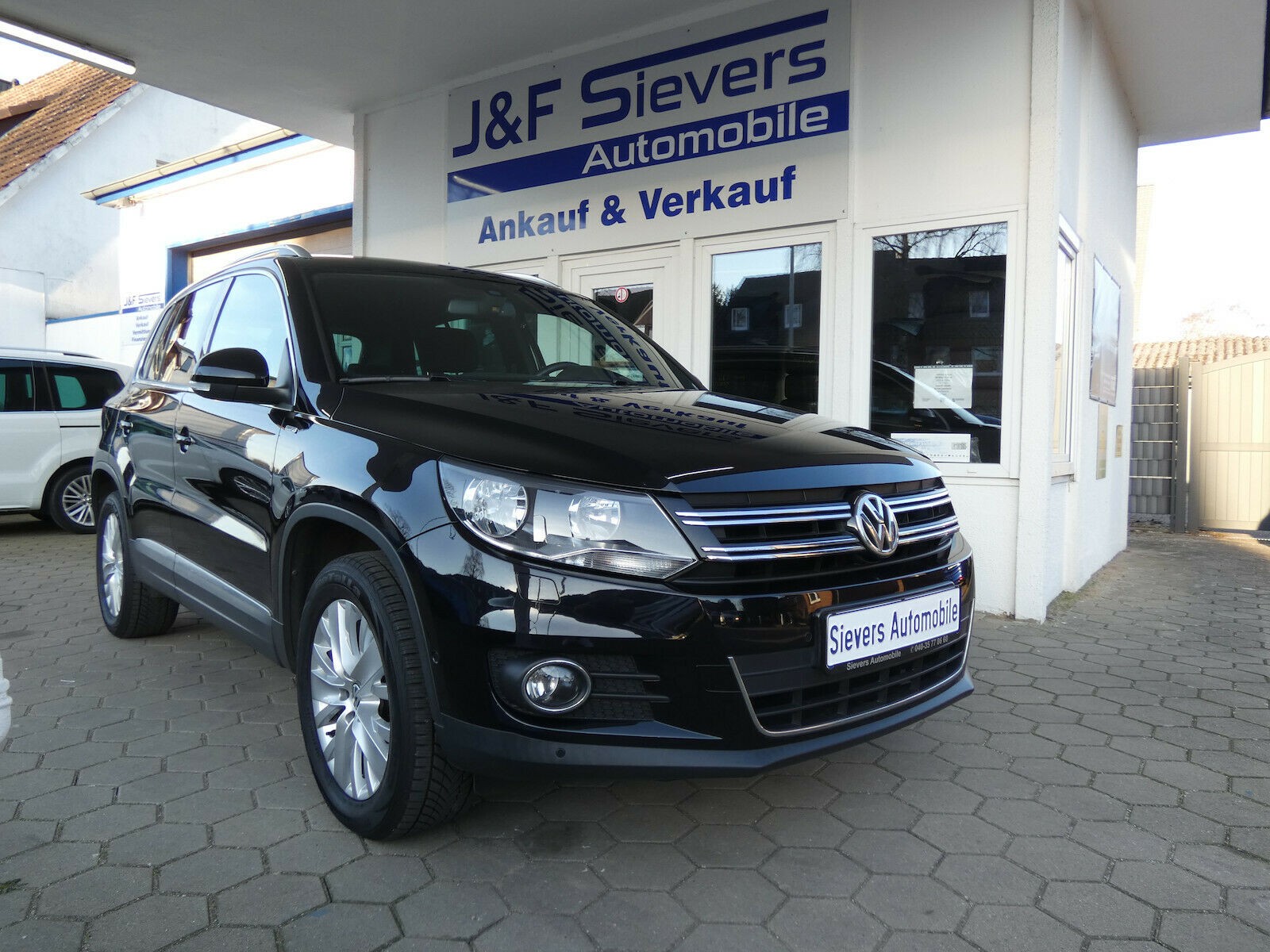 Volkswagen Tiguan 1,4 TSI Life Navi PDC Klima Sitzheizung