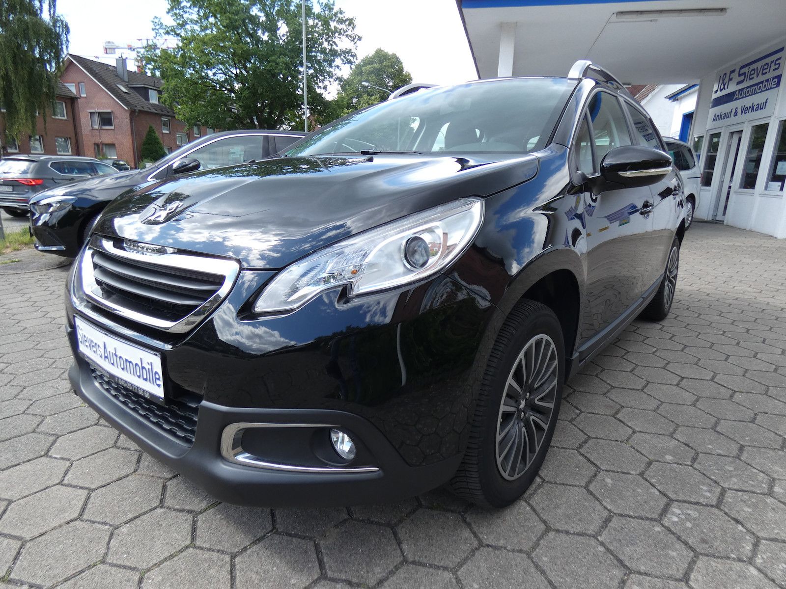 Peugeot 2008 1,2 PureTech Active Klima PDC City-Paket