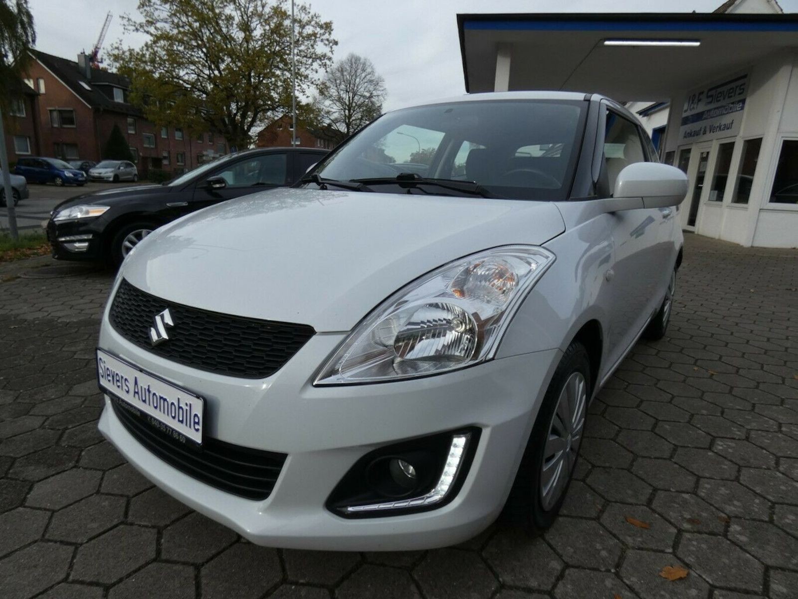 Suzuki Swift 1,2 Club 3D Sicht+ LED Klima Tempomat