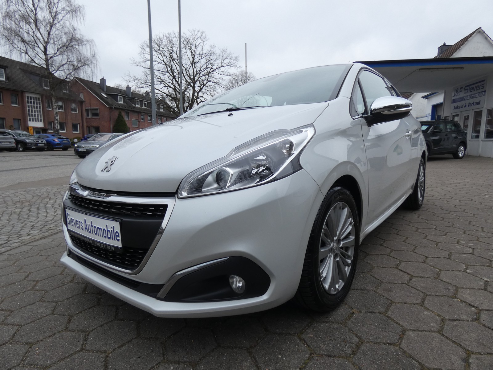 Peugeot 208 Allure Blue HDI Klima Tempomat Apple Car Play 1 Hd