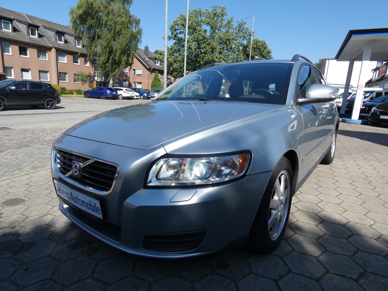 Volvo V50 Kombi 2.0 D Kinetic Bi-Xenon Standhz. Sitzhz. Klima Teilleder