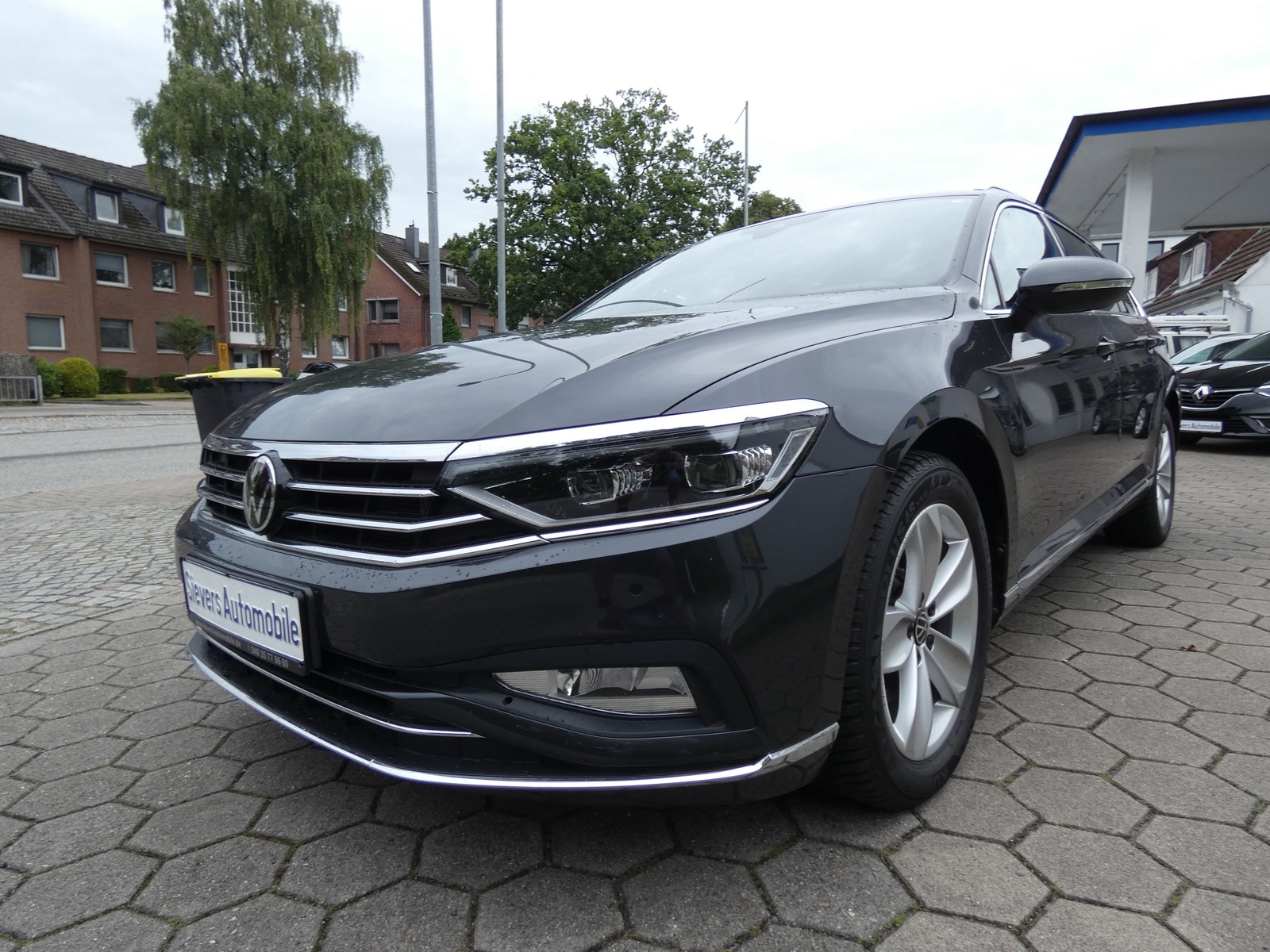 Volkswagen Passat Variant Highline / Style / Elegance Navi AHK