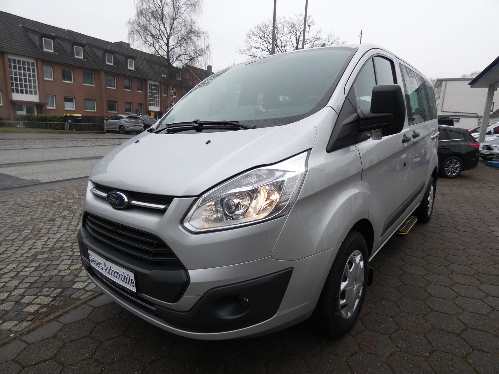 Ford Transit Custom 2,0 TDCi 9-Sitzer AHK PDC Tempomat