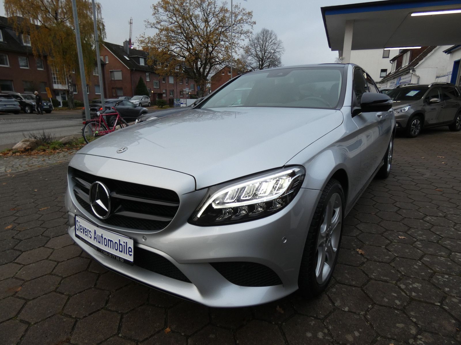 Mercedes-Benz C 200 Avantgarde 9G-tronic Navi Leder LED Kamera