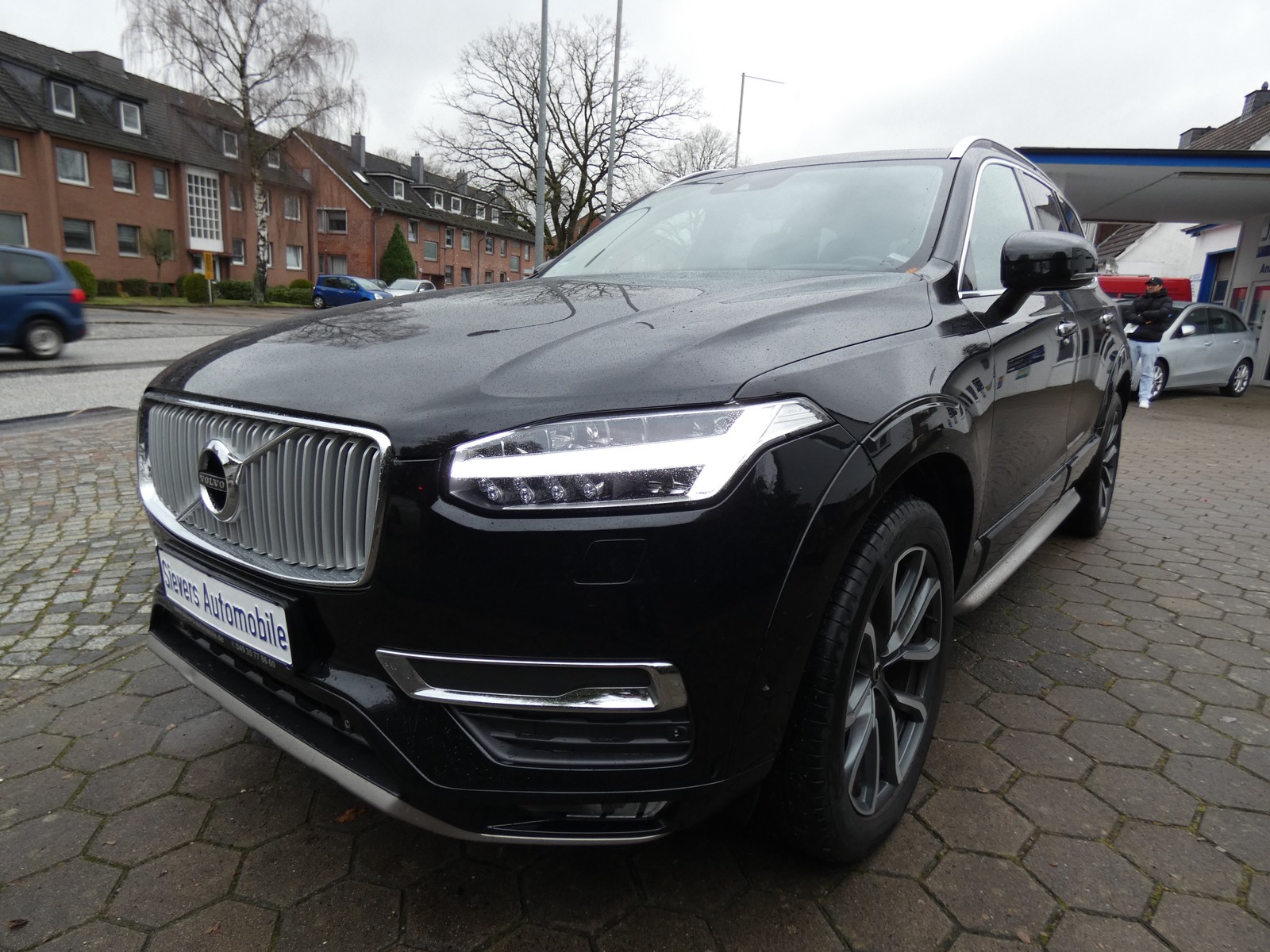 Volvo XC90 D5 AWD 7-Sitzer Leder Kamera LED Head-Up