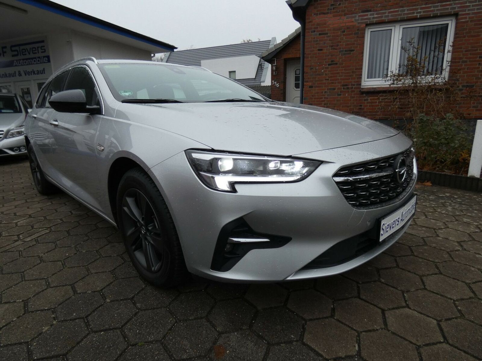 Opel Insignia 2,0 CDTI Elegance Sports Tourer Head Up