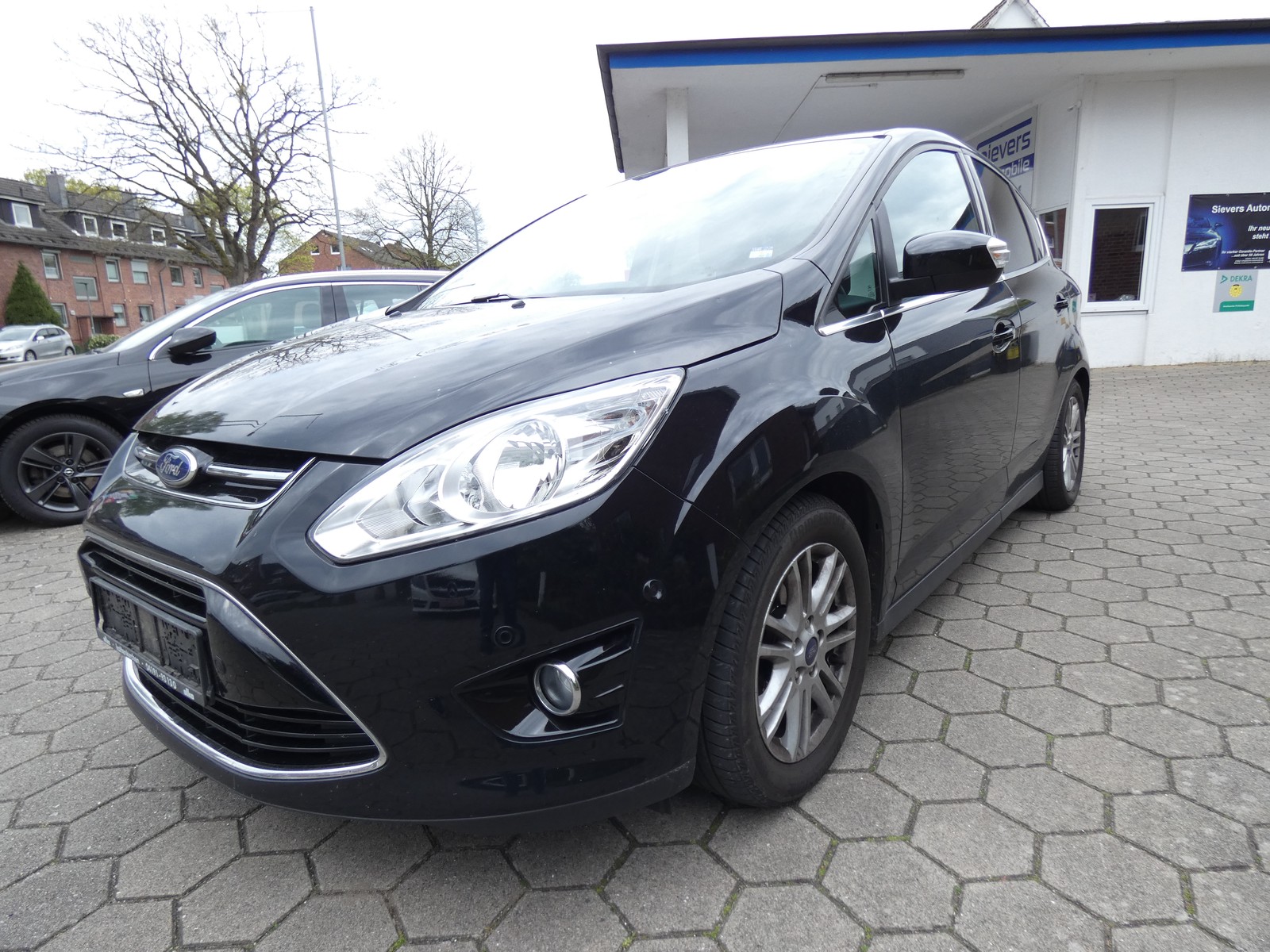 Ford C-Max Titanium Navi Rückfahrk. bitte Text lesen