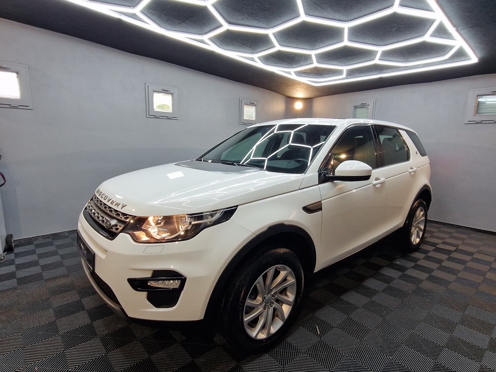 Land Rover Discovery Sport AUTOMATIK|7 SITZE|ALLRAD|PANO|NAVI|1 BESITZ