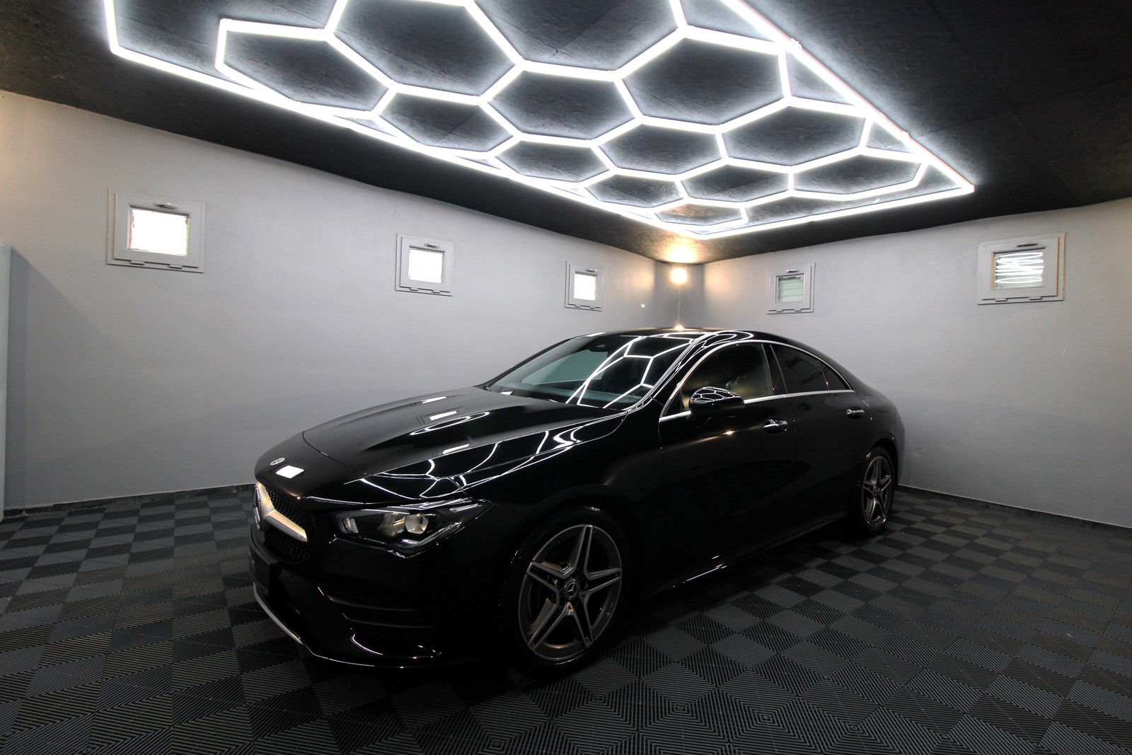 Mercedes-Benz CLA 200 AMG LINE|ONSTOCK|LED|LEDER|NAVI|KEYLESS