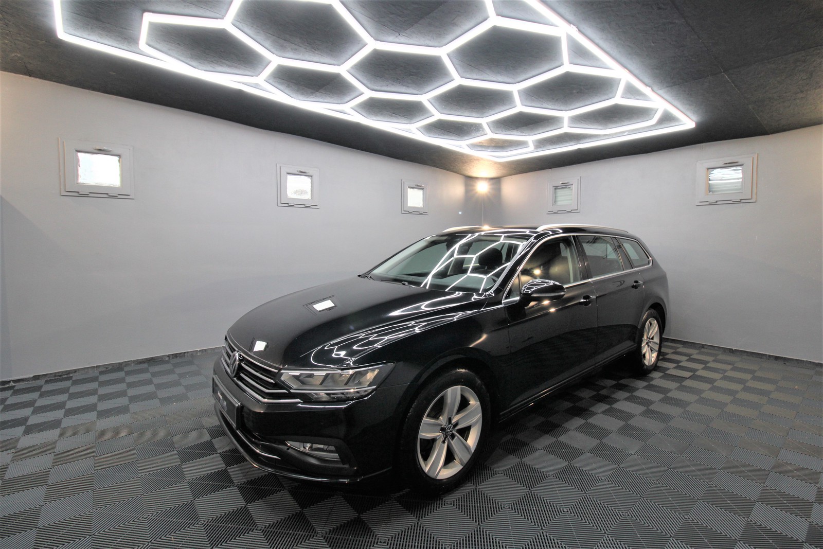 Volkswagen Passat Variant BUSINESS|NAVI|MASSAGE|R.KAMERA
