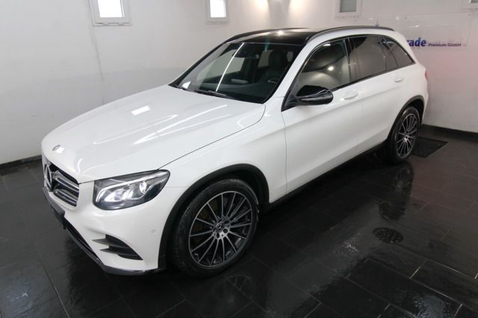 Mercedes-Benz GLC 350 d 4MATIC AMG LINE PANO LEDER|NAV|NIGHT