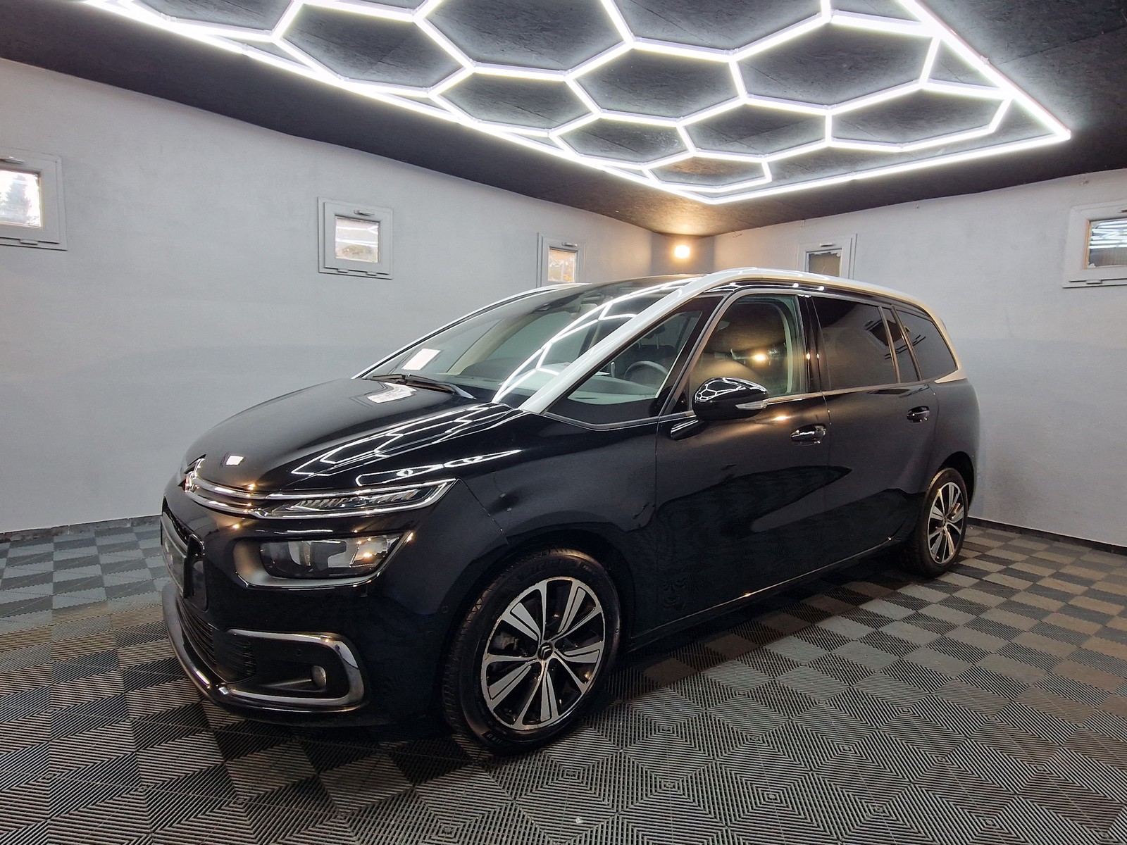 Citroën Grand C4 SpaceTourer Shine|AUTOM|7 SITZER|LEDER|XENON|NAVI