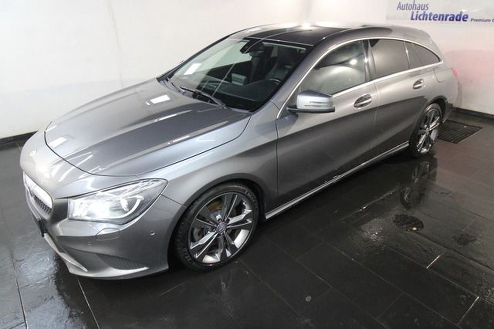 Mercedes-Benz CLA 250 SHOOTING BRAKE BIXENON |RCAM|NAVI|PDC