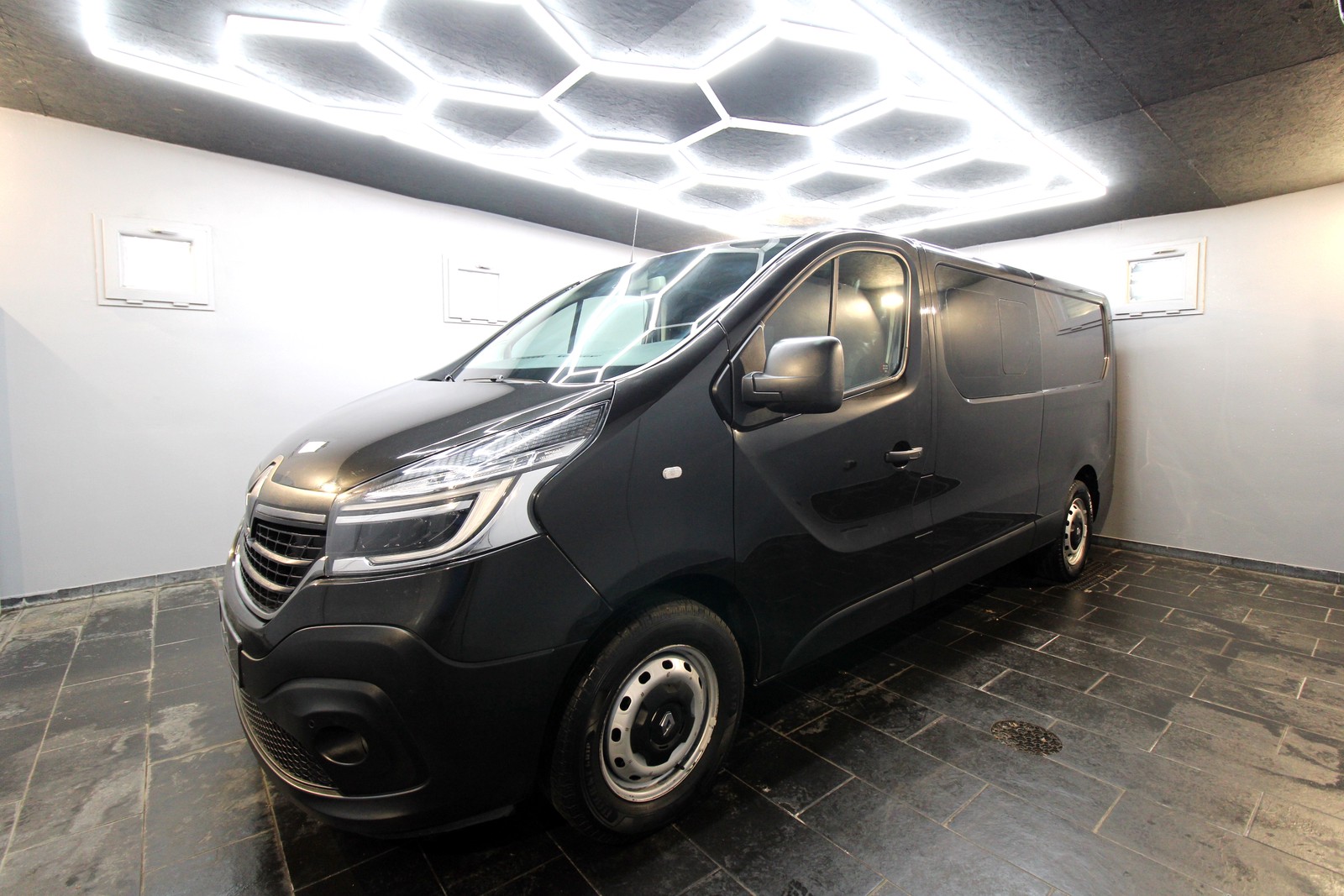Renault Trafic L2H1 Doka 3,0t Komfort 5-Sitze|Automatik