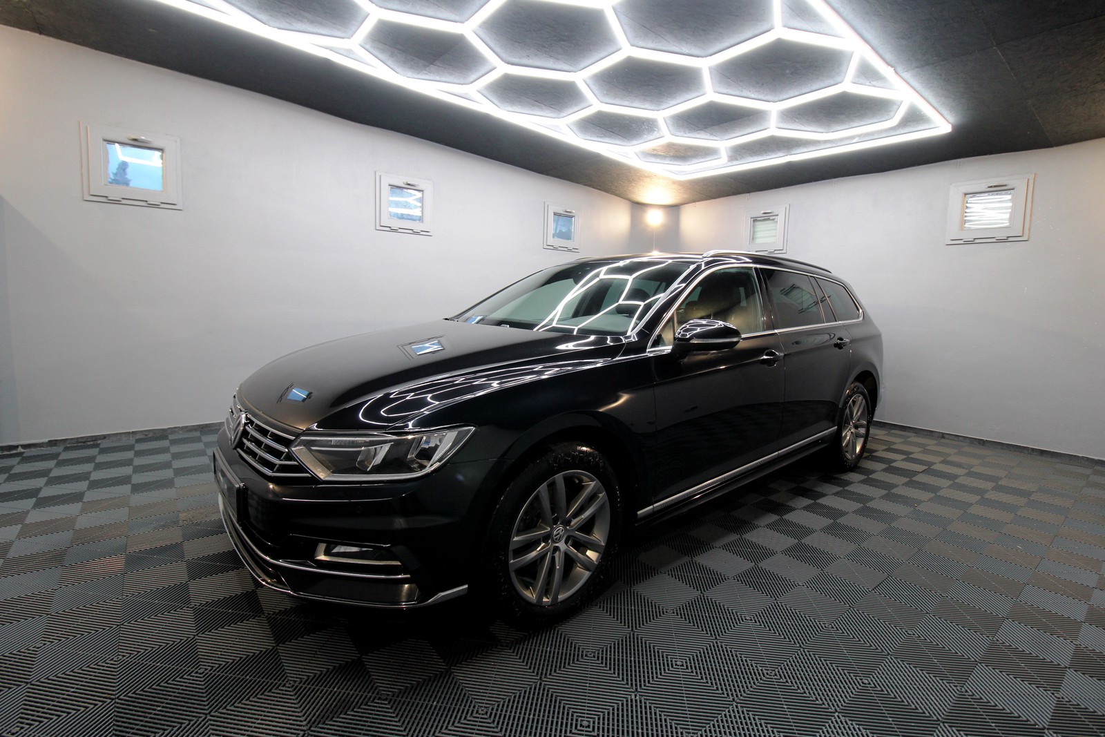 Volkswagen Passat Variant R LINE|MASSAGE|NAVI|LED|ACC|R.KAMERA