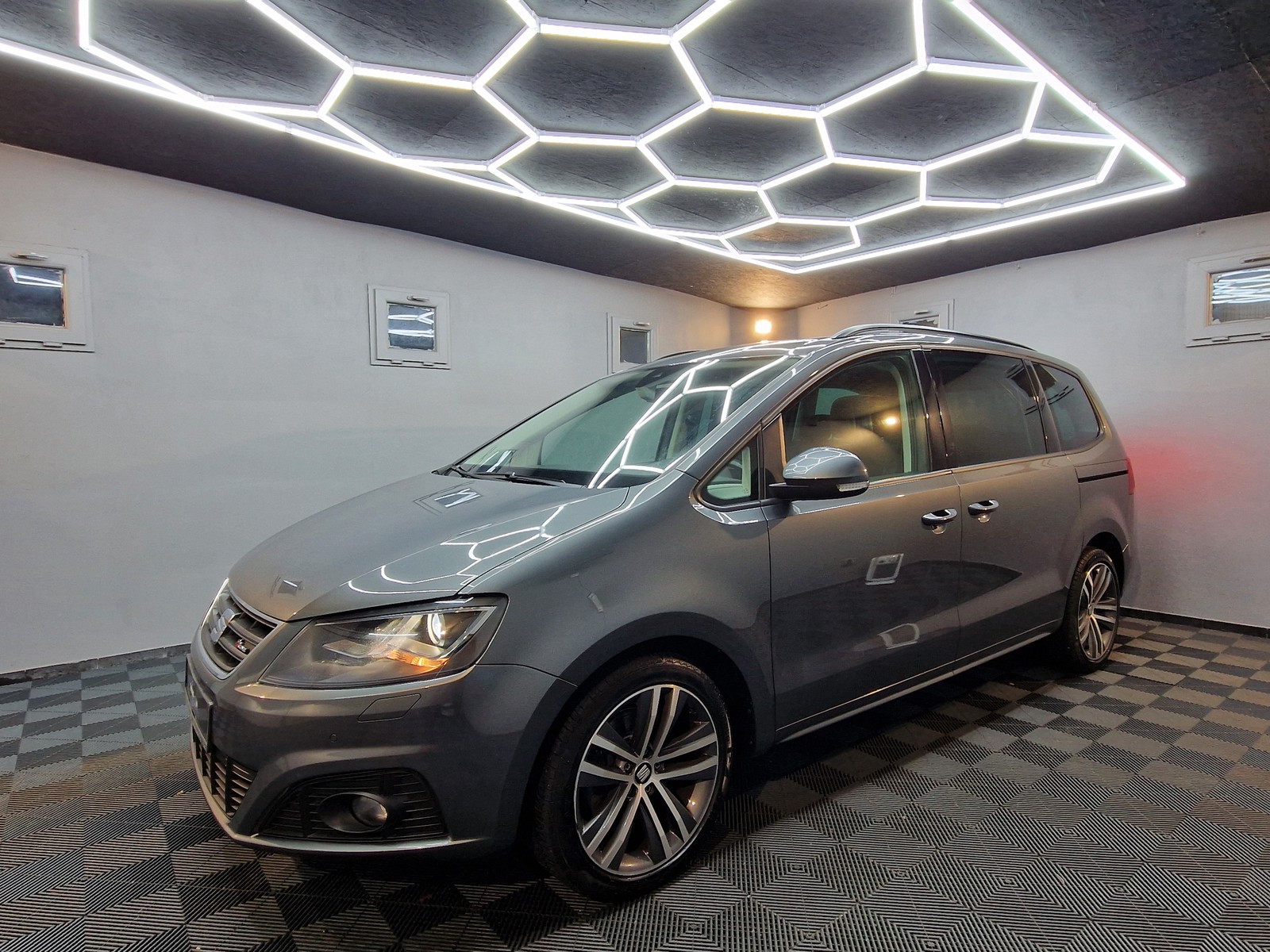 Seat Alhambra 2.0 TSI FR-LINE|7 SITZER|AUTOM|PANO|LEDER|XENON