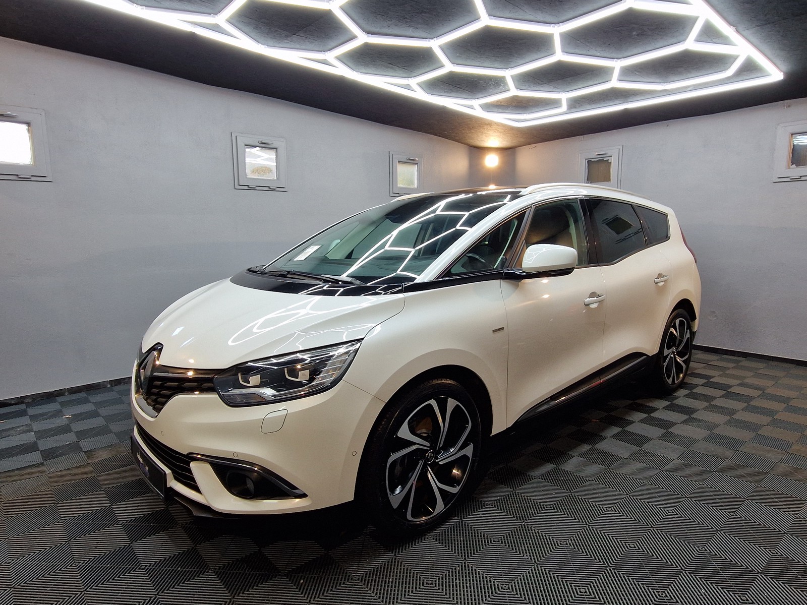 Renault Grand Scenic dci 150 EDC BOSE Edition|AUTOM|PANO|LEDER|NAVI|LED