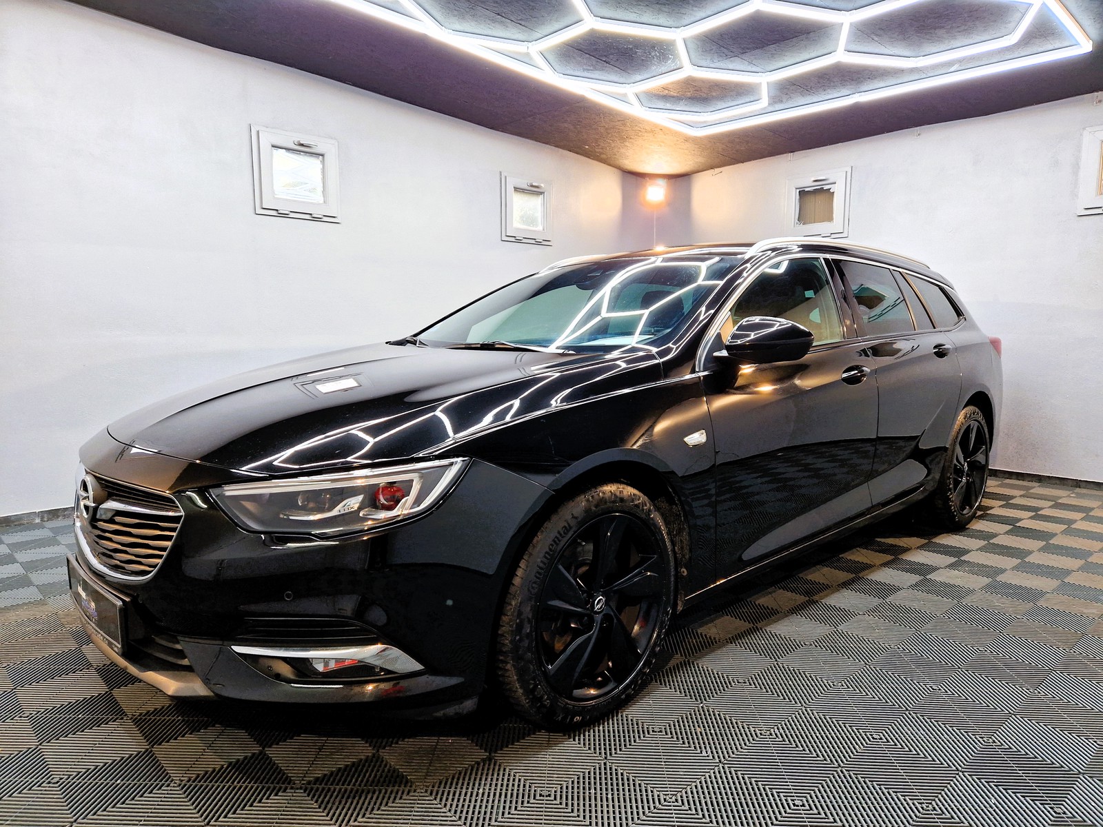 Opel Insignia Sports TOURER INNOVATIO|AUTOM|LEDER|LED|NAVI