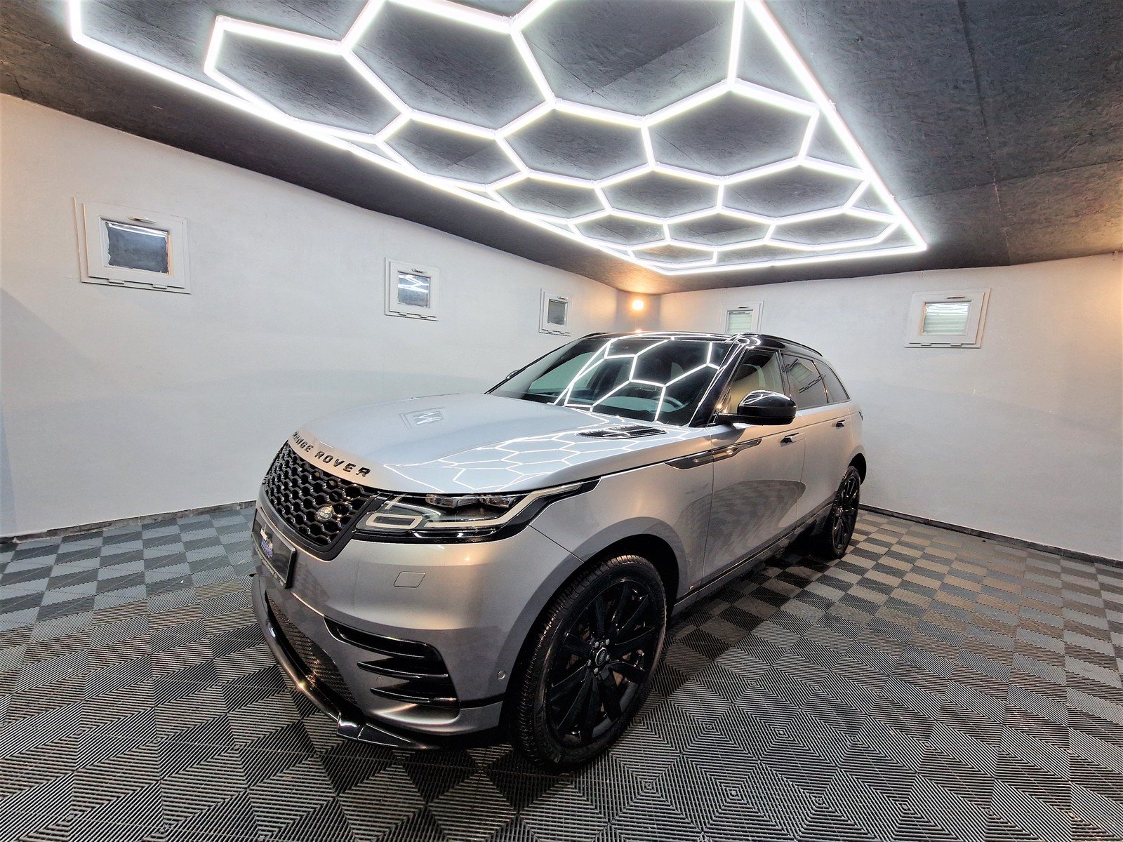 Land Rover Range Rover Velar R-Dynamic MATRIX|PANO|21"|12,3" TFT|360°KAMERA