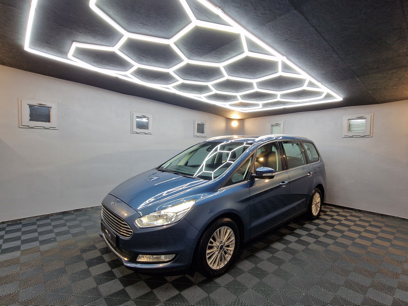 Ford Galaxy TITANIUM|7-SITZER|AUTOMATIK|NAVIR.KAMERA