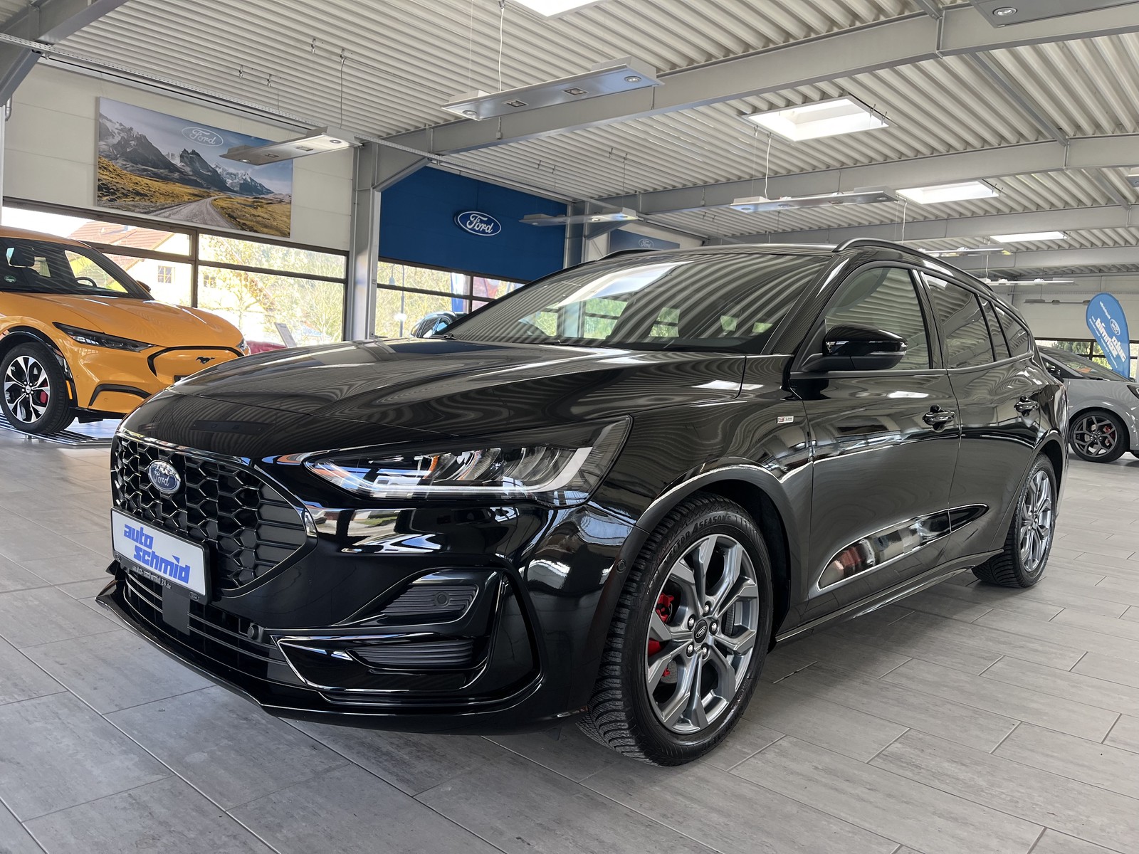 Ford Focus Turnier ST-Line X Panorama + Fahrerass.