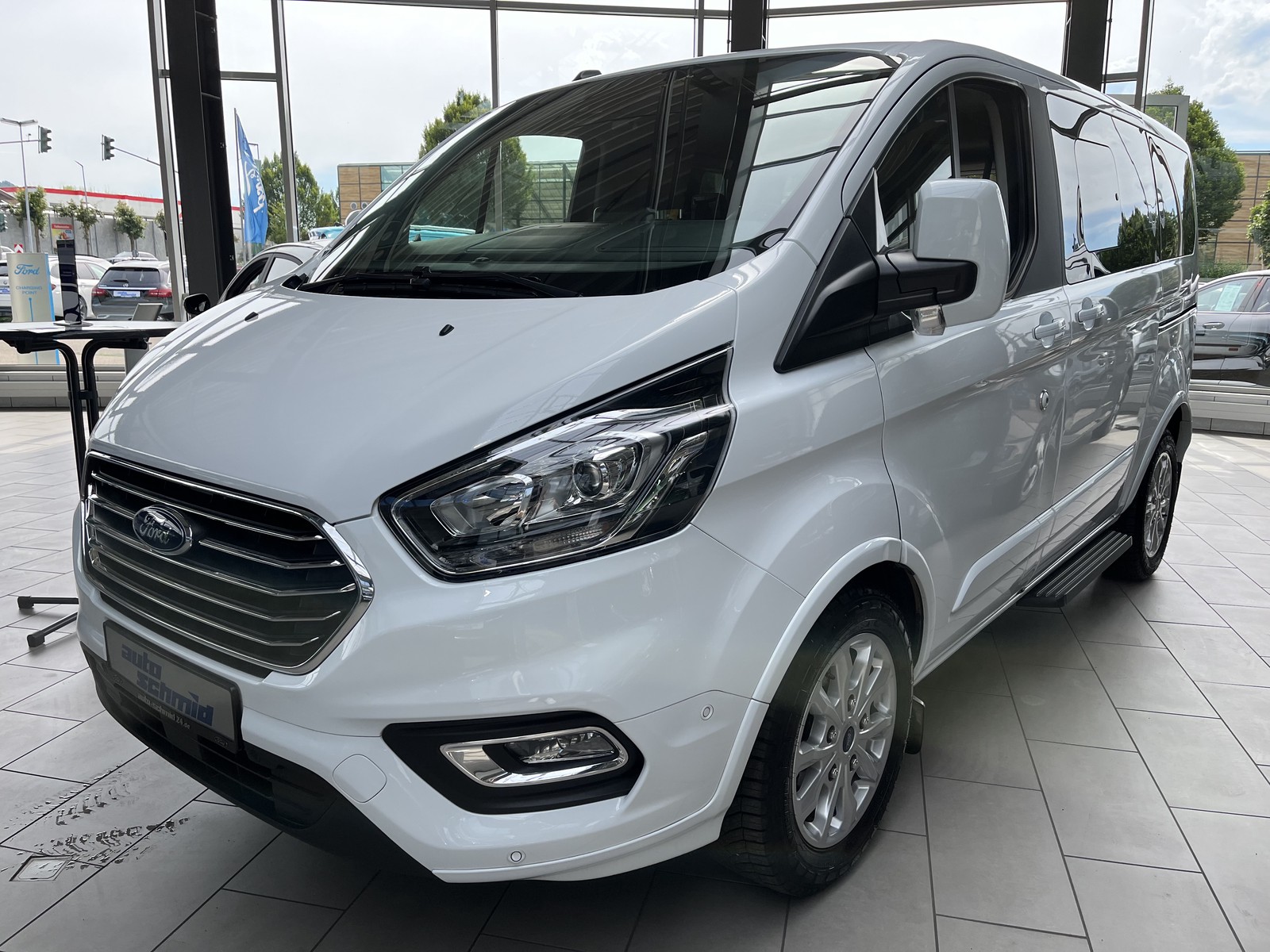 Ford Tourneo Custom L1 Titanium + Automatik + Navi