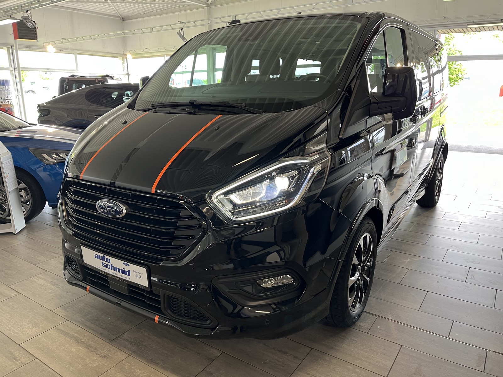 Ford Tourneo Custom Sport Bi-Xenon + ACC + AHK