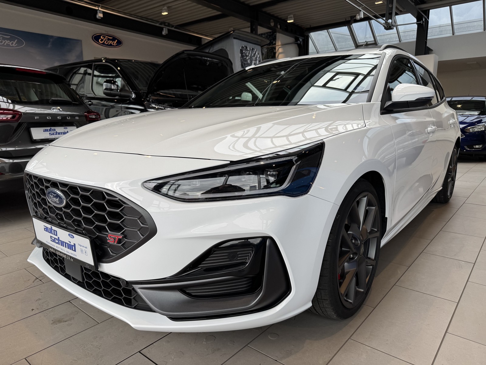 Ford Focus Turnier ST X + B&O + HeadUp