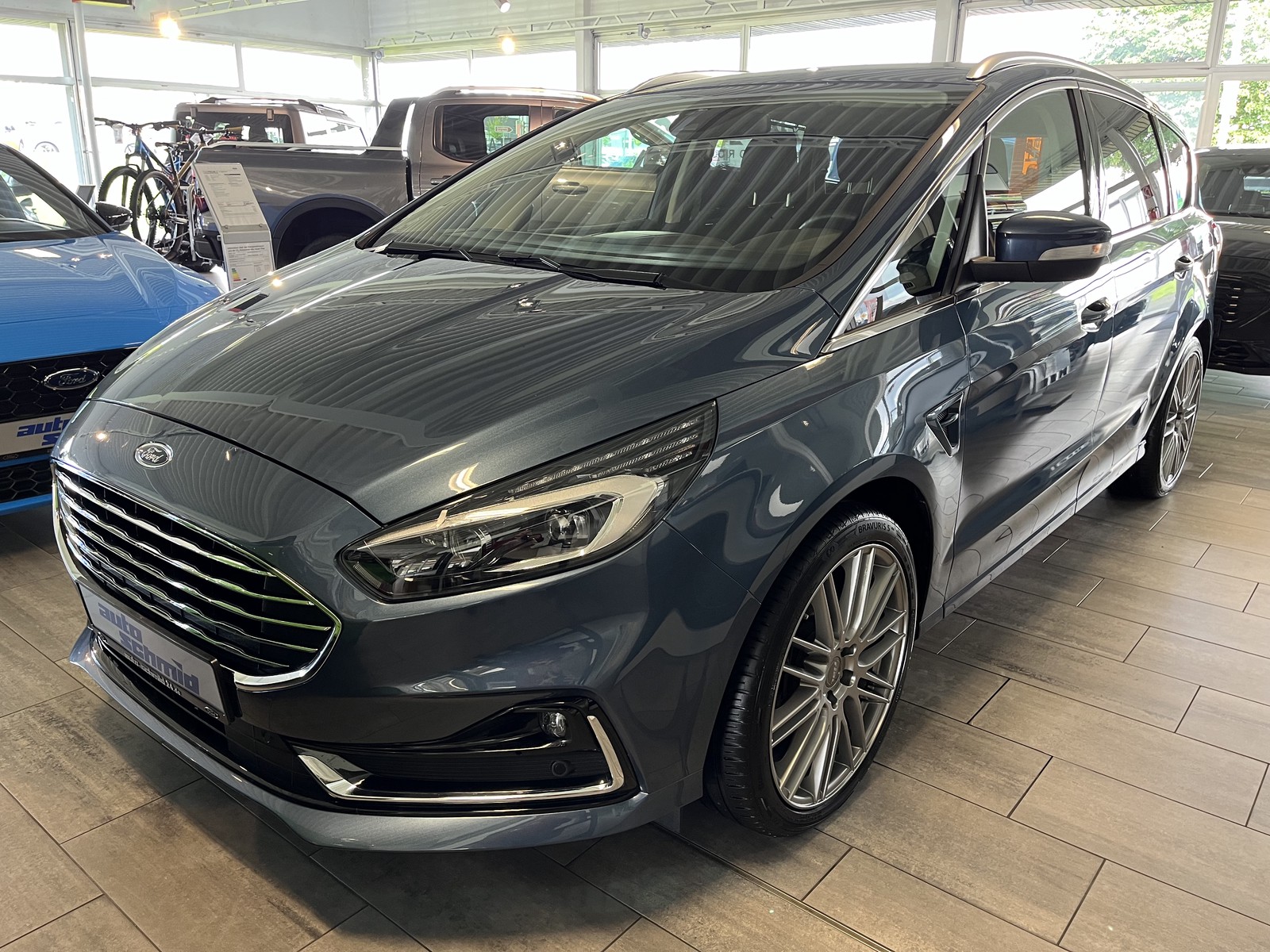 Ford S-Max FHEV Hybrid Titanium adapt. LED + RFK