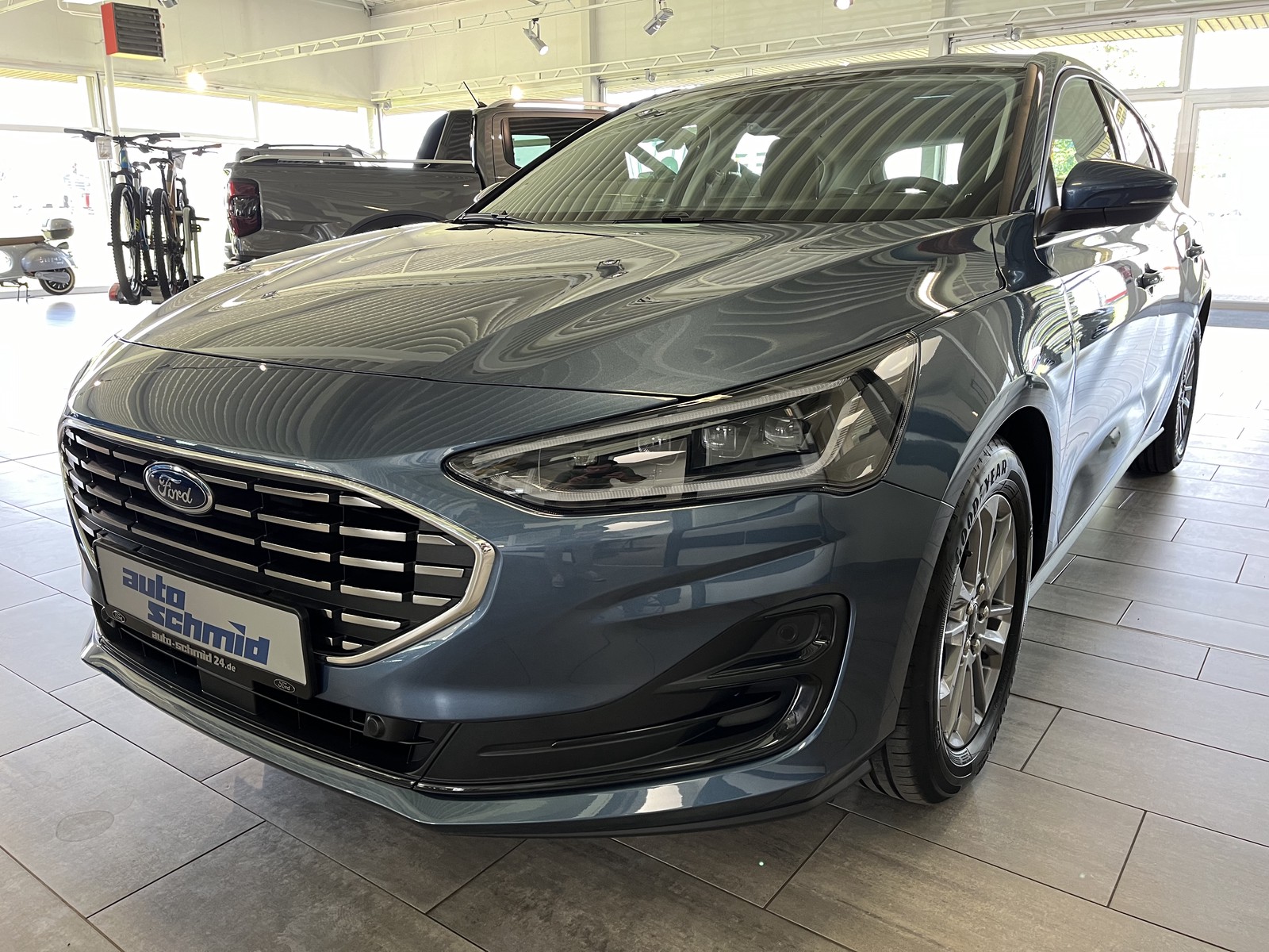 Ford Focus Titanium Matrix + Fahrerassistenz