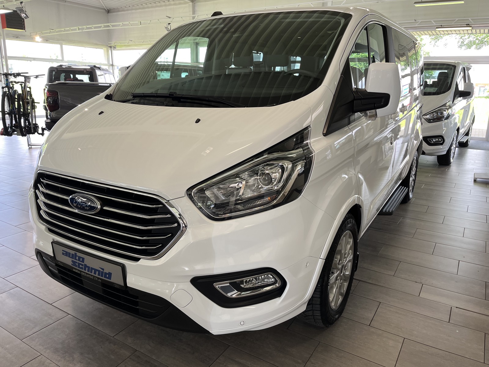Ford Tourneo Custom L1 Titanium