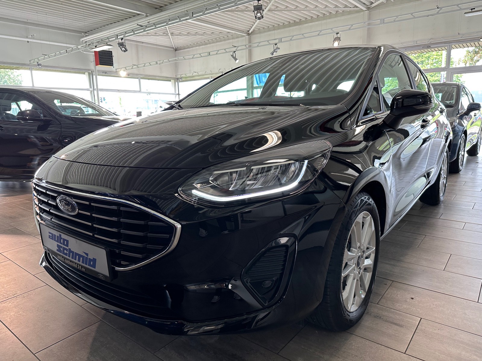 Ford Fiesta Titanium adapt. LED + Winter-Paket
