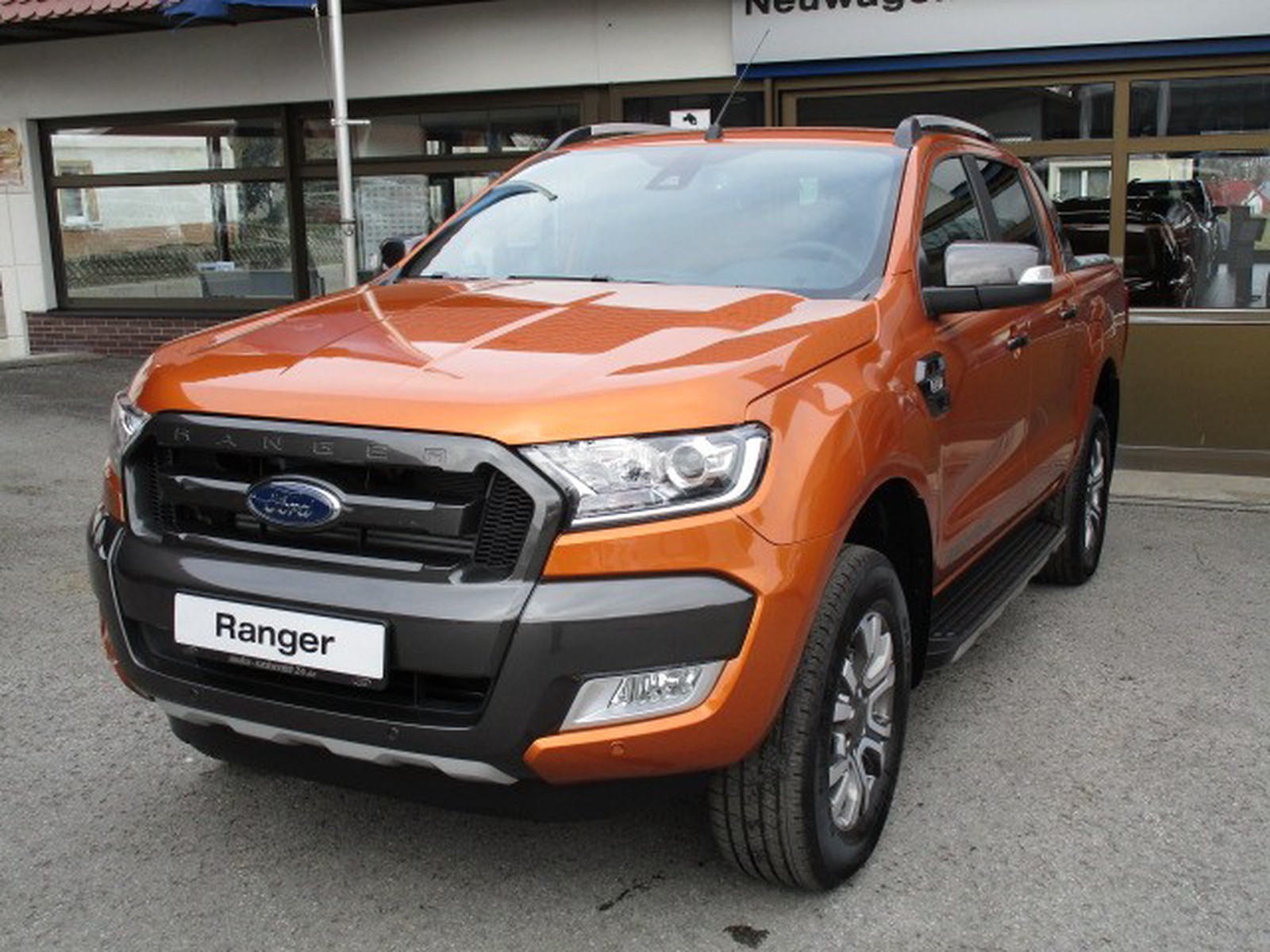 Ford Ranger Doppelkabine 4x4 Wildtrak neu kaufen in Vöhringen Preis