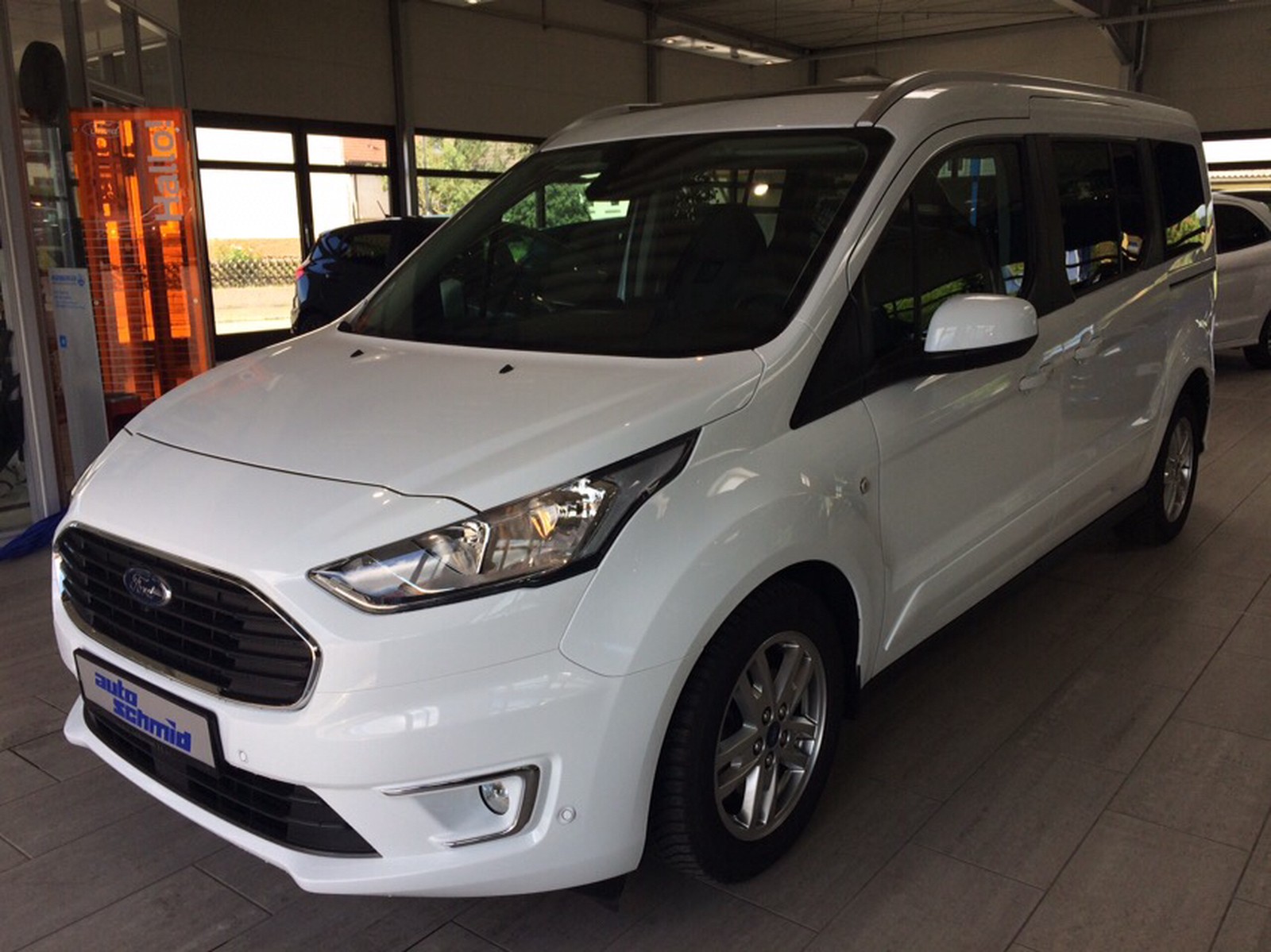 Ford grand tourneo connect