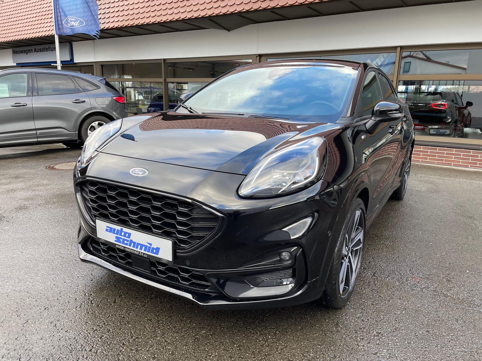 Ford Puma ST-Line MHEV + Panorama + Desig Paket + Fahrerassistenz-Paket