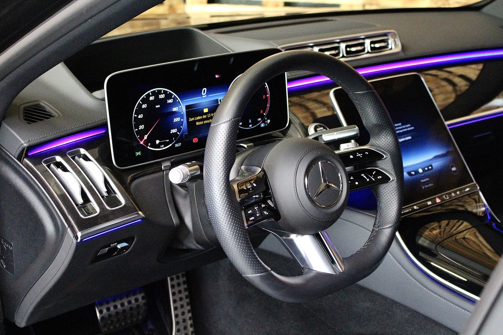 Mercedes-Benz S 400 d 4MATIC, AMG LINE, BURMESTER 3D 360°, DIGITAL, MBUX, AIR BALANCE