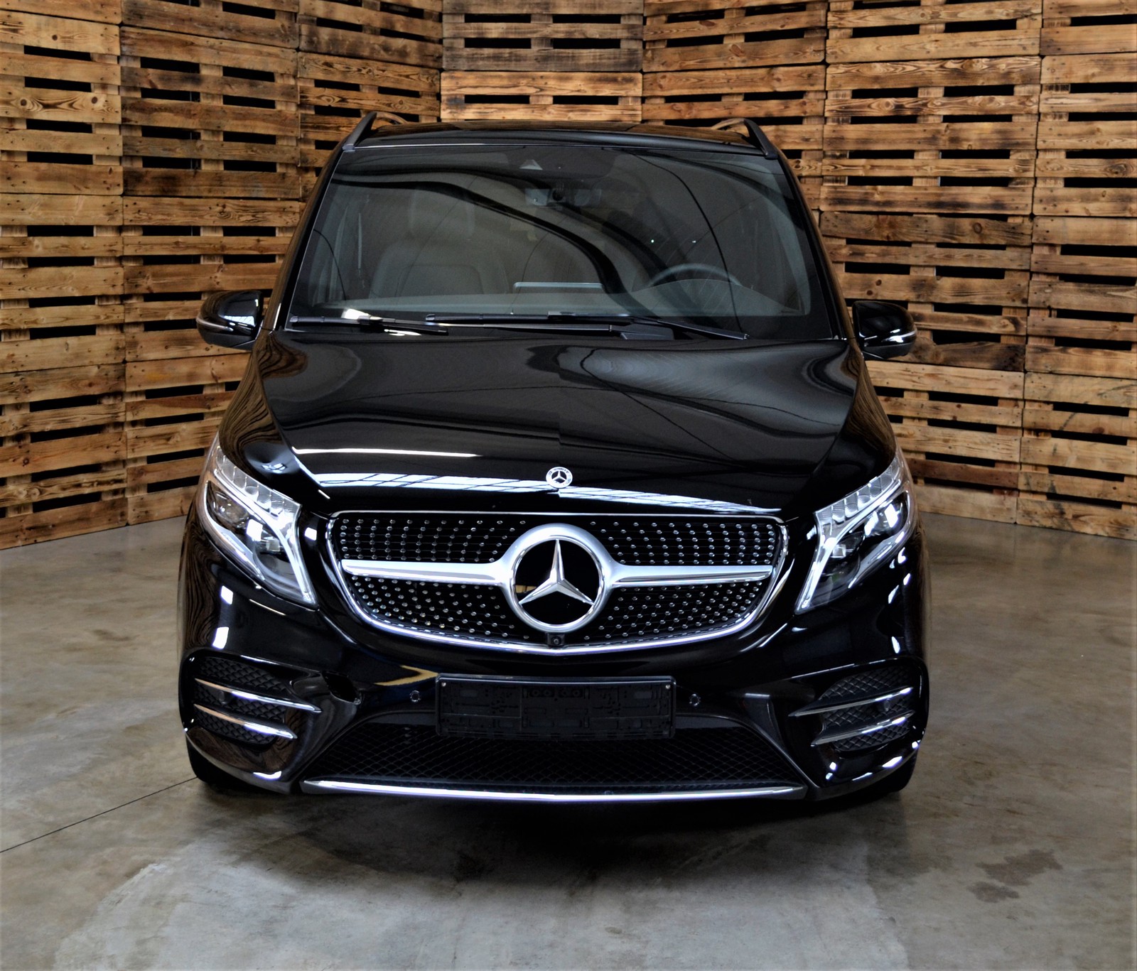 Mercedes-Benz V 300 d, LONG, EXCLUSIV LINE, AMG LINE, 360°