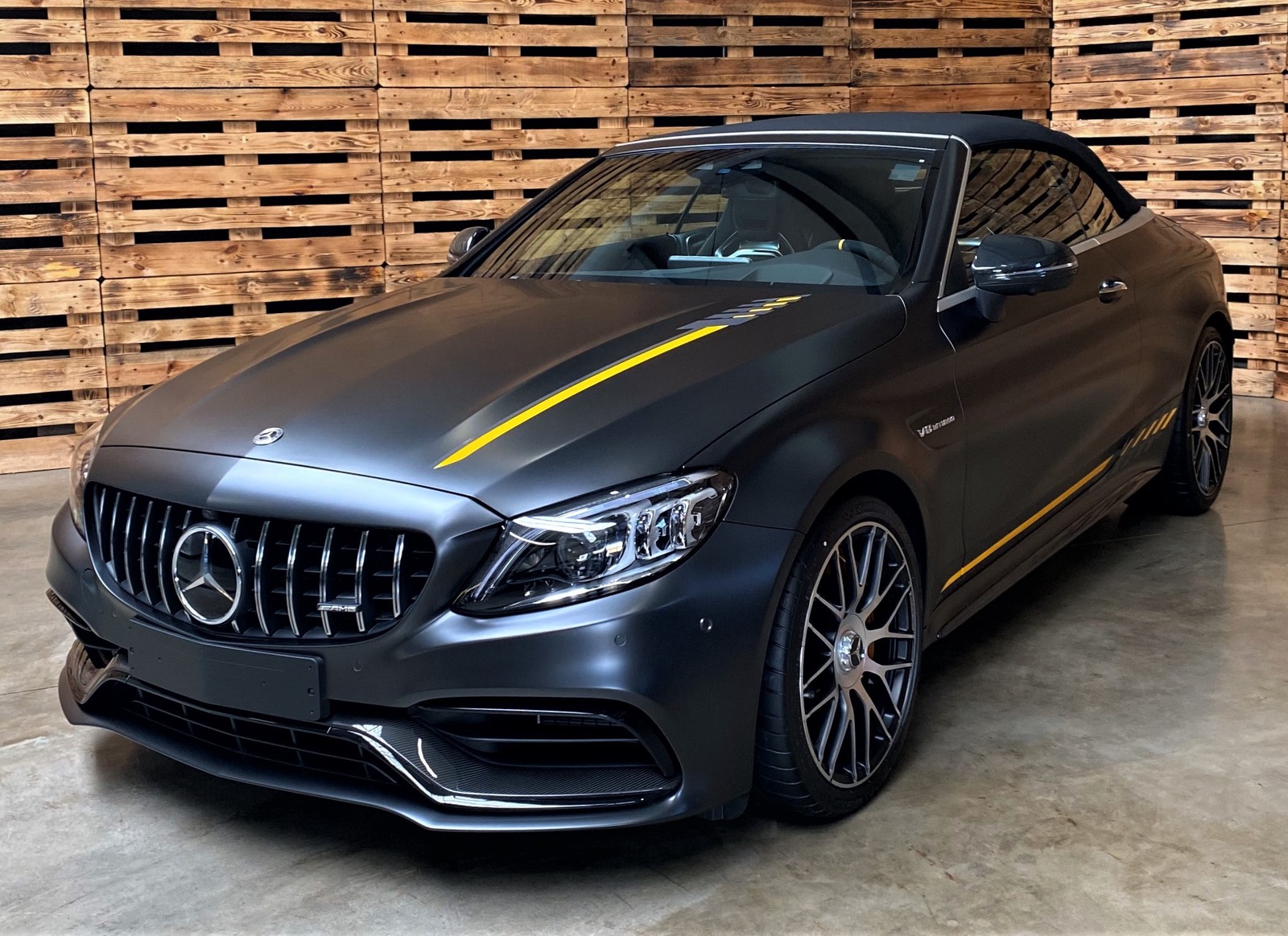 Mercedes-Benz C 63 AMG -S FINAL EDITION 1of 499 CABRIO CARBON