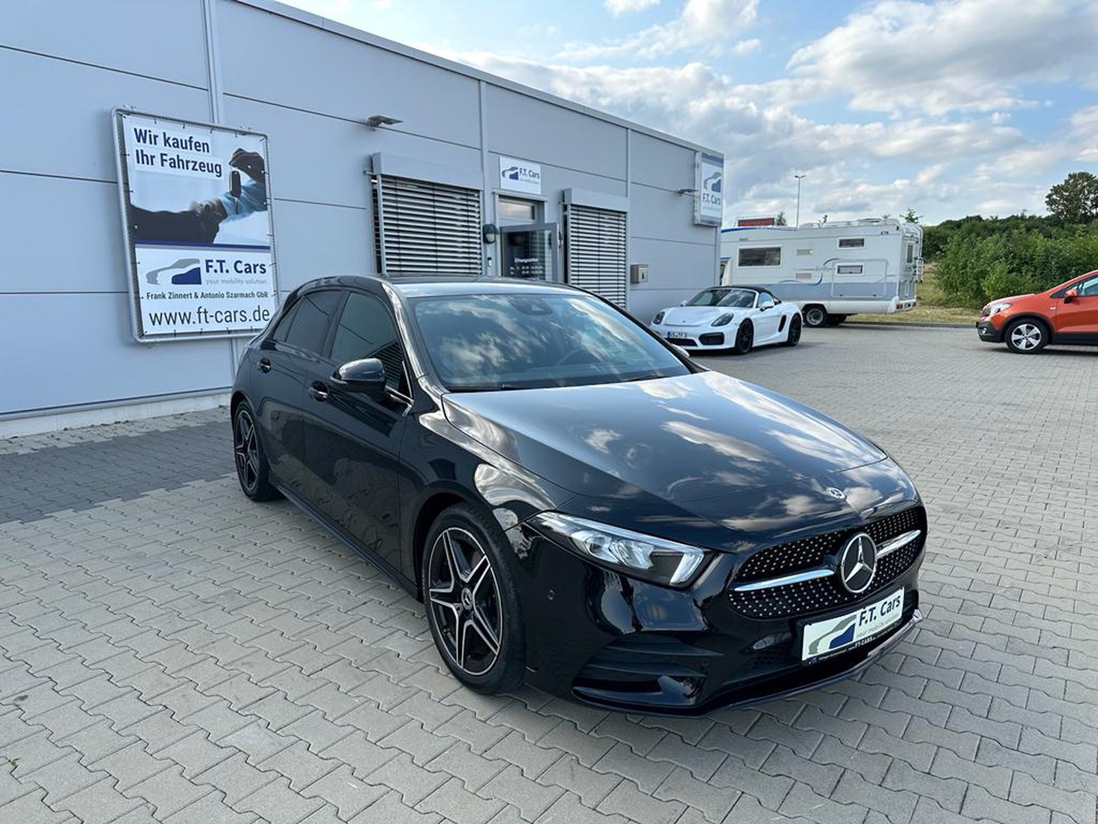 Mercedes-Benz A 180 7G-DCT AMG Sport Ambiente/MBUX/LED High/NP