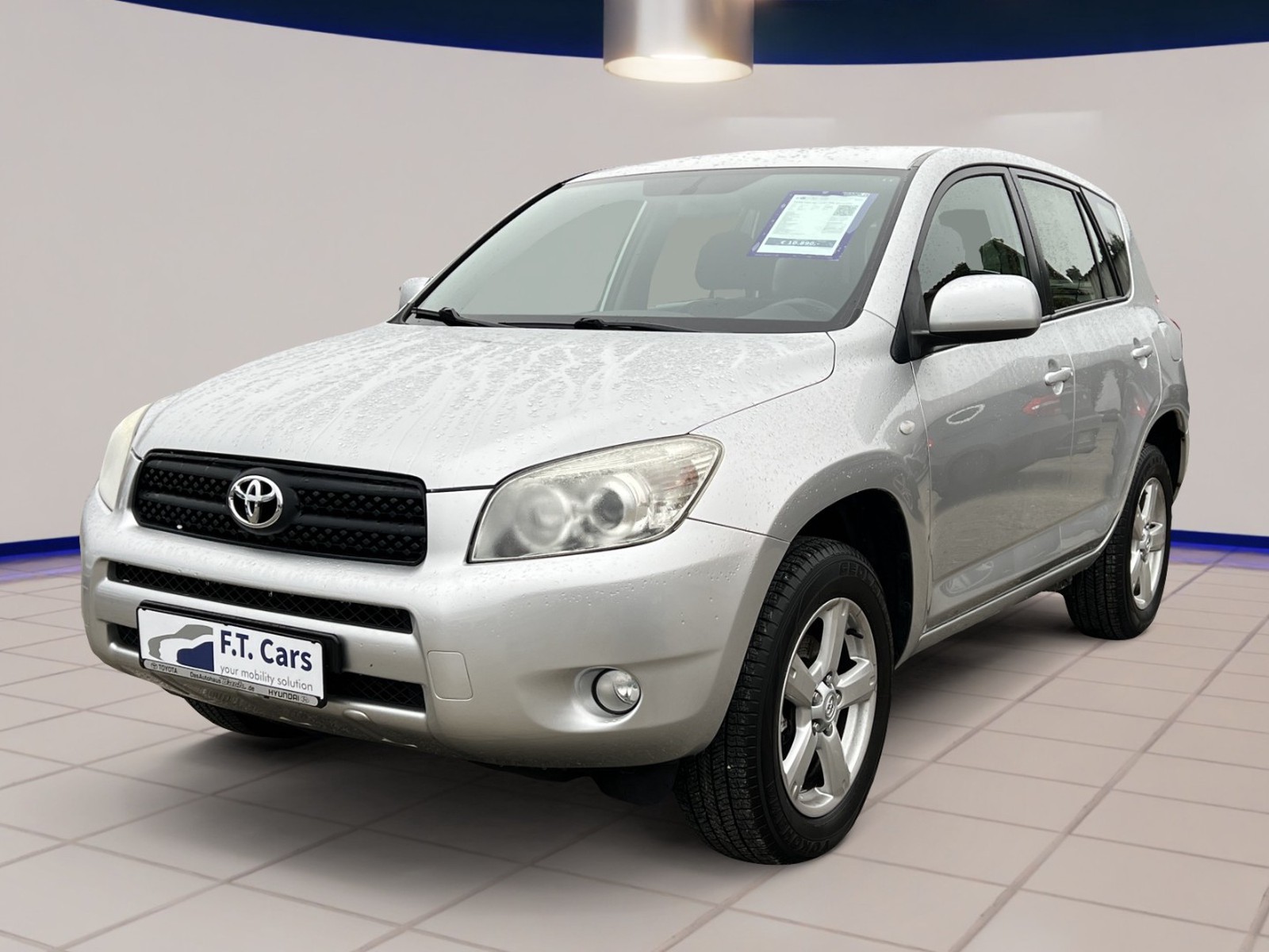 Toyota RAV4 Sol 2.0 4x4 AHK PDC hinten Winterbereifung