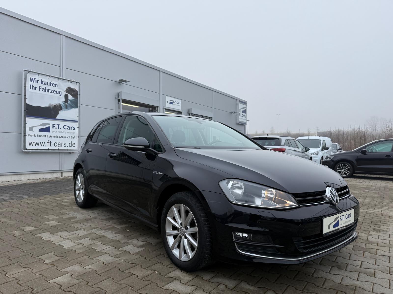 Volkswagen Golf VII 1.2 TSI Lounge Navi/Bluetooth/LM/SHZ