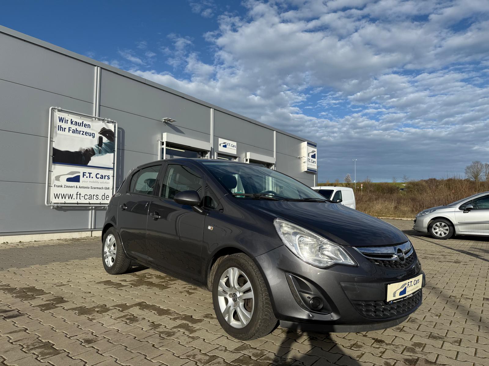Opel Corsa D 1.2 I Türig Navi/LM/SHZ