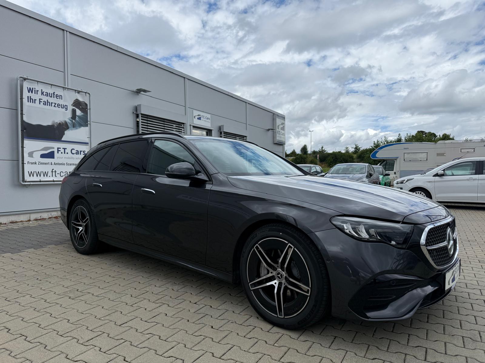 Mercedes-Benz E 220 d AMG Line Kombi Navi/AHK/Night-Paket
