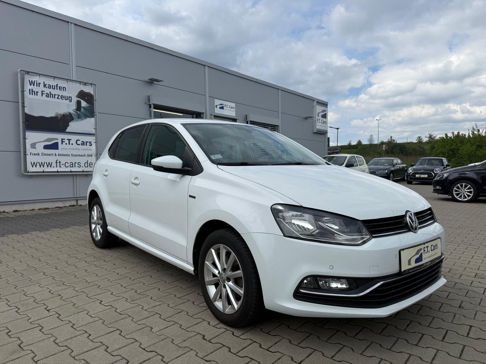 Volkswagen Polo V 1,0 5 Türen Navi/LM/Bluetooth
